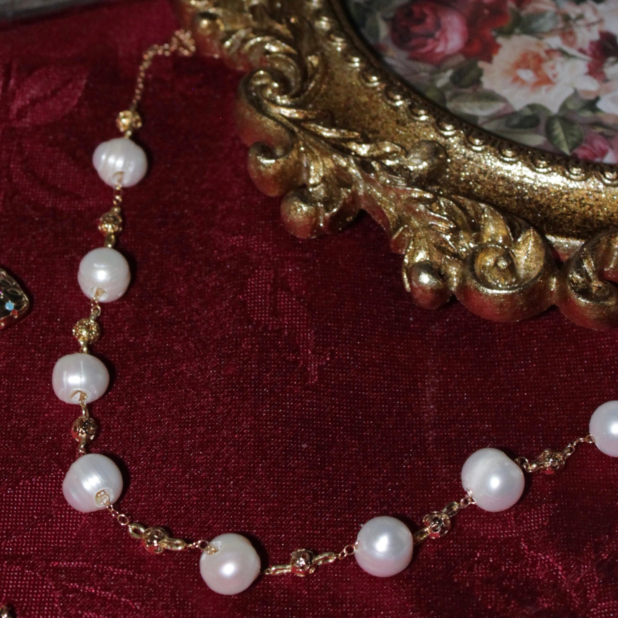 Heartbreaker Pearl Choker
