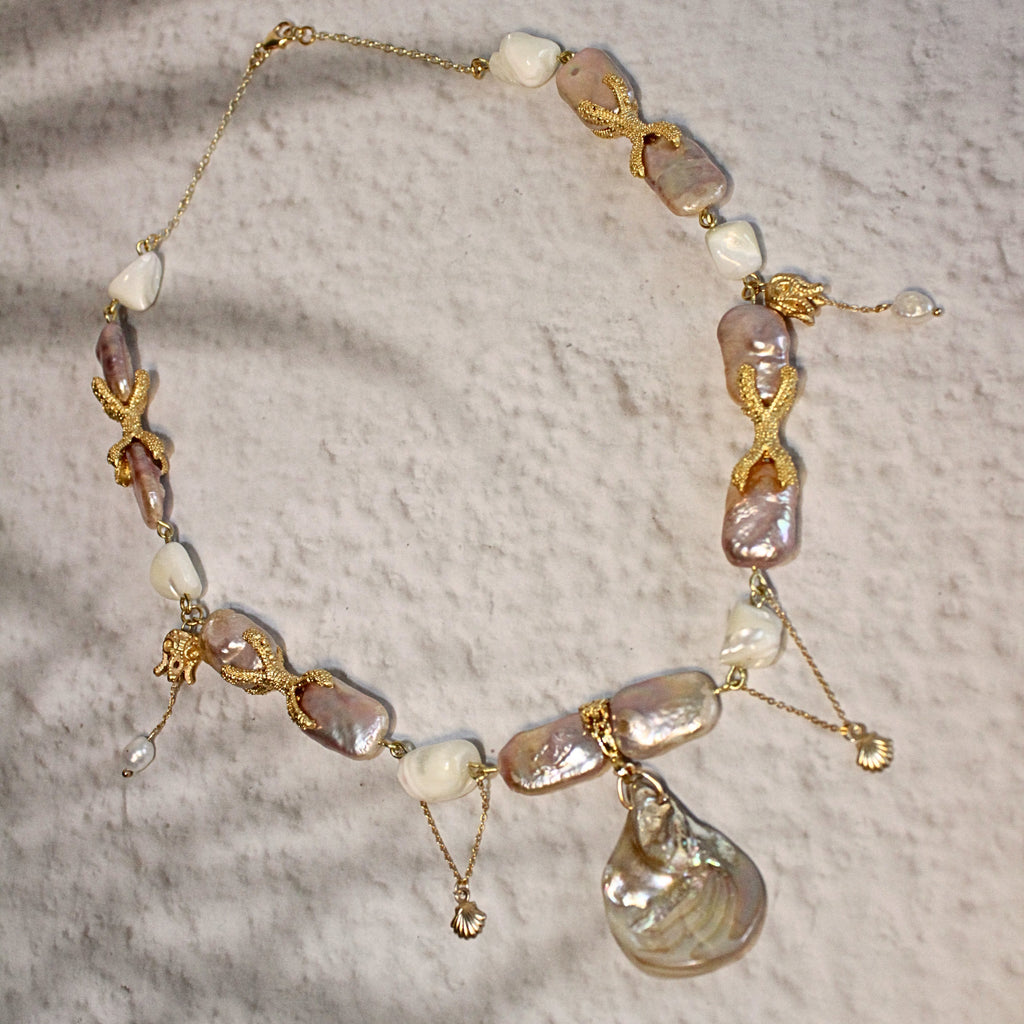 Naia Necklace