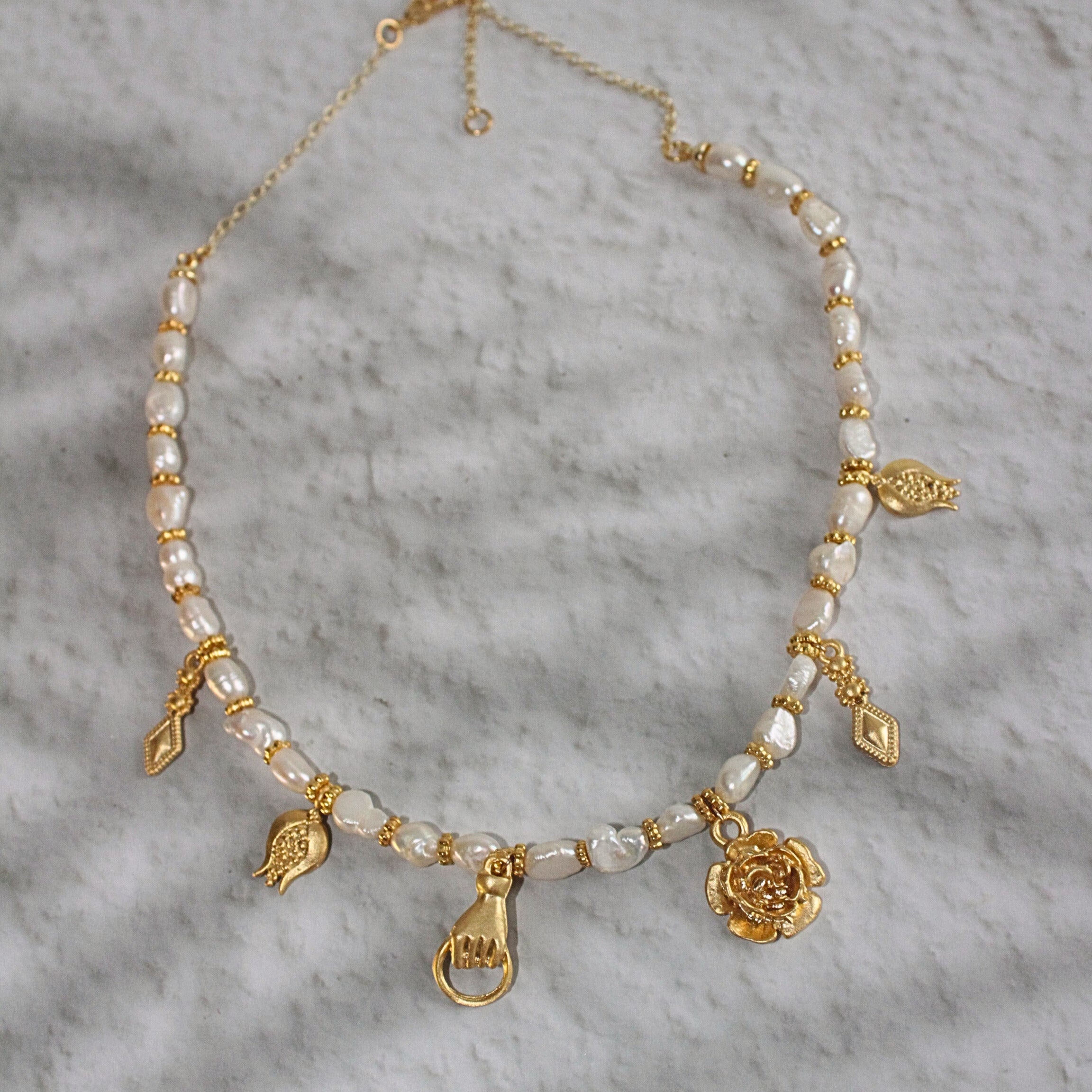 Elara Choker