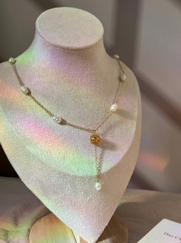 Aurelia Gold filled Pearl Lariat Necklace