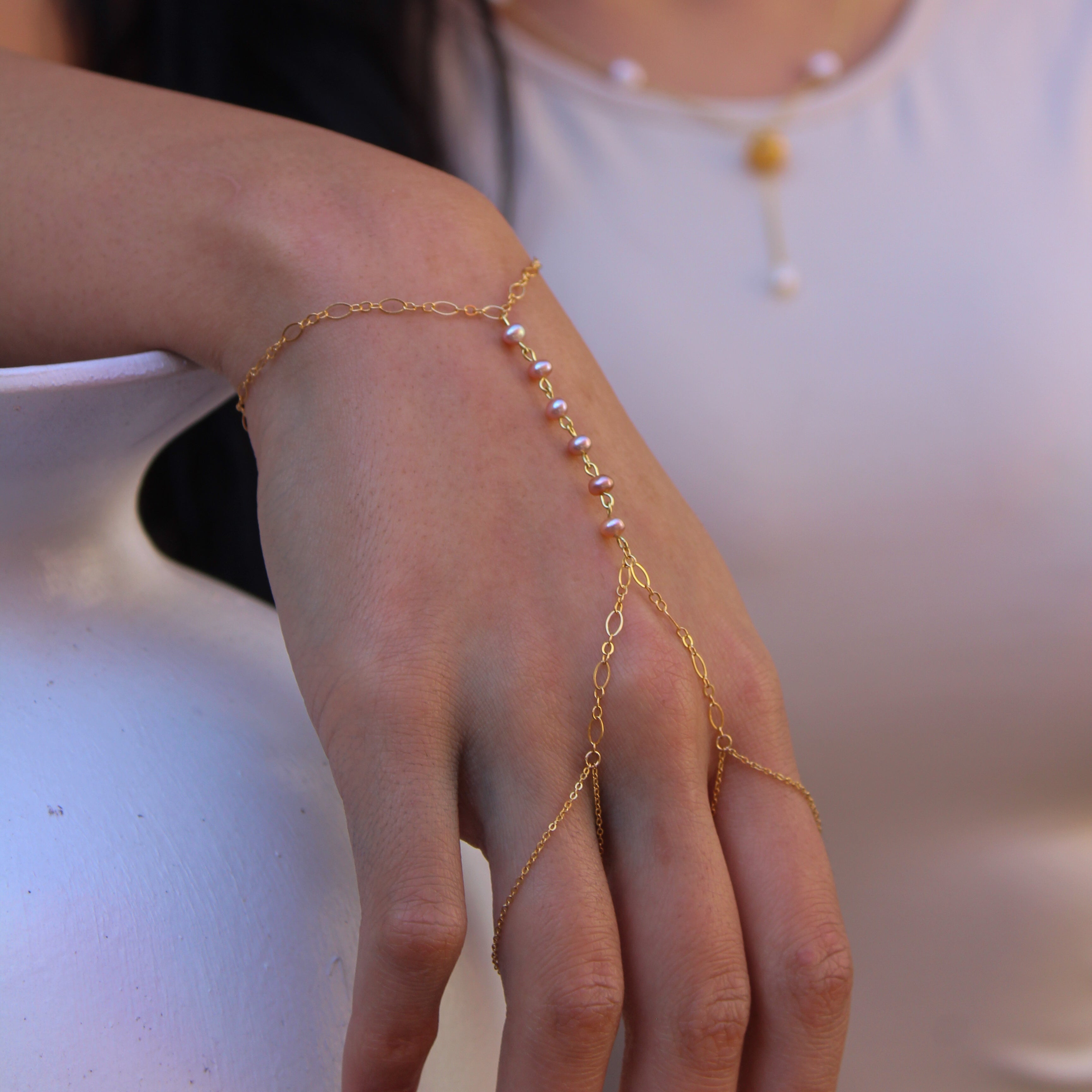 Mira Handchain